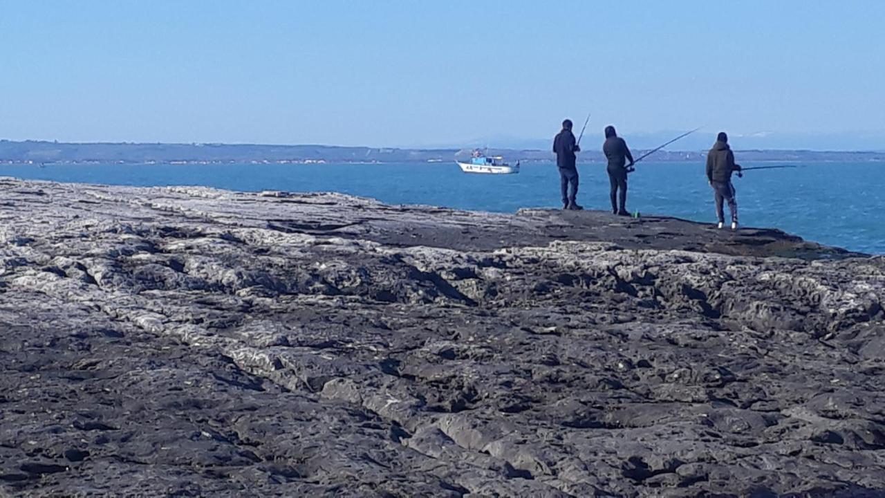 Casamore Augusta Bagian luar foto